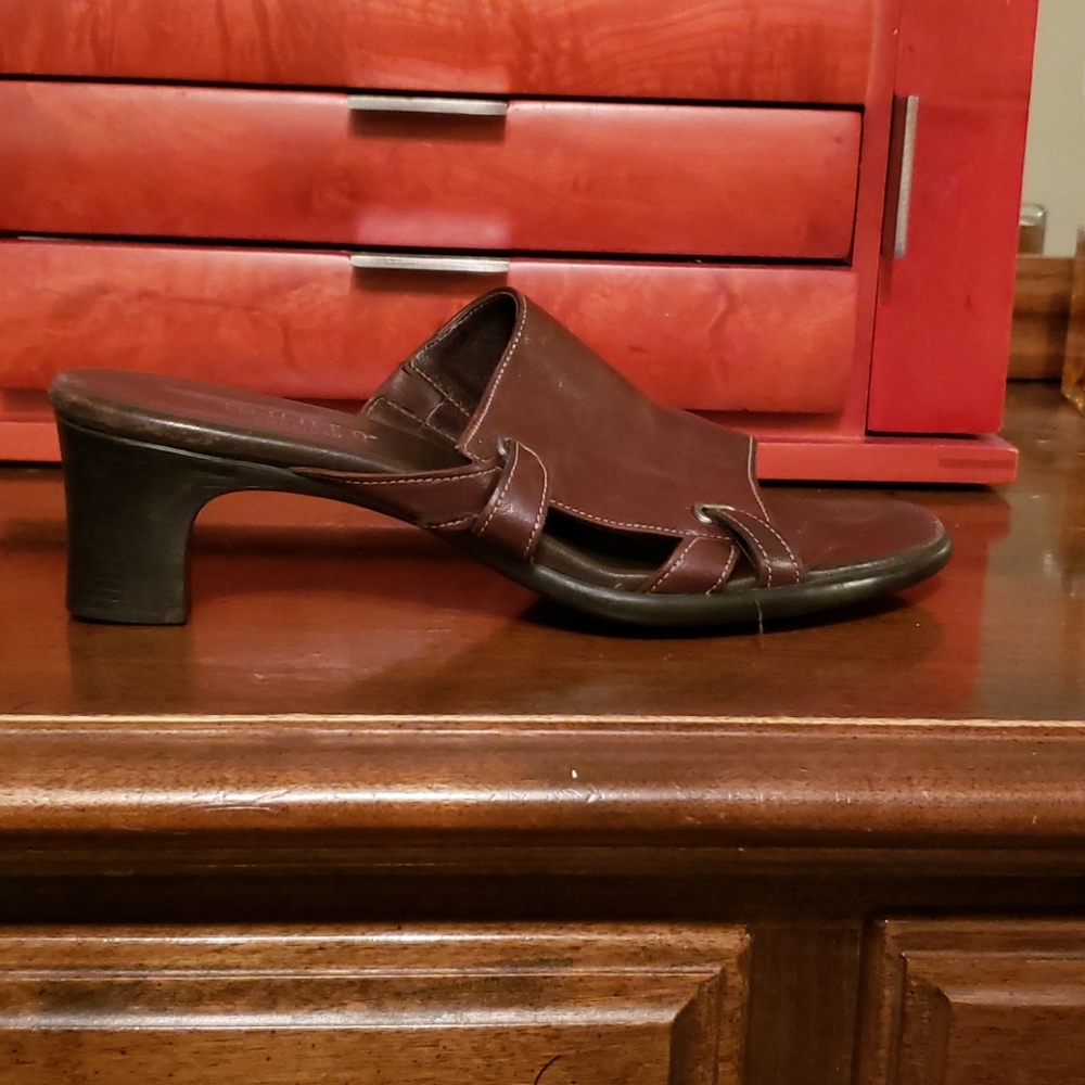 Munro Leather Sandals